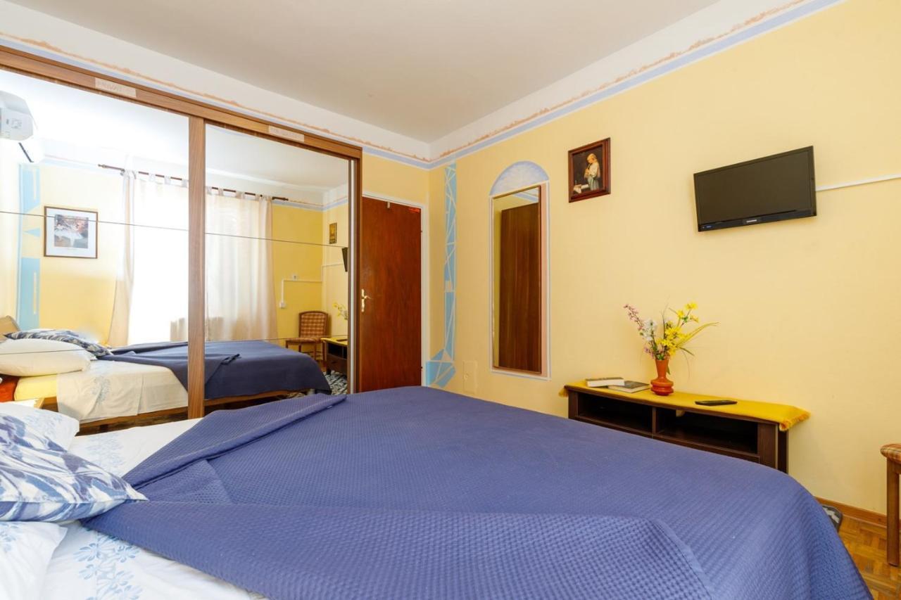 Apartments Vivijana Rabac Exterior foto